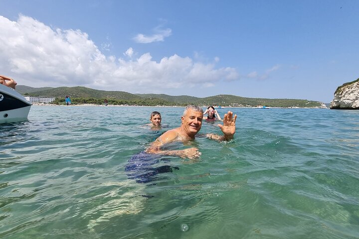 Private tour of the coast and caves up to Zagare