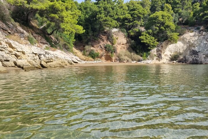Private tour of the coast and caves up to Zagare