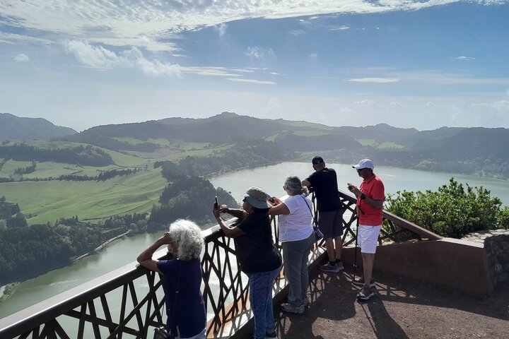 Essential San Miguel: 2 Day-Tour of Natural Wonders & Top Spots