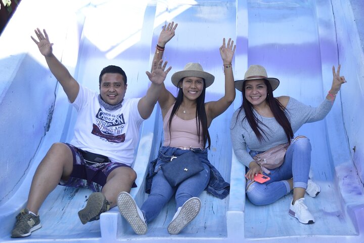 City Tour + Commune 13 Medellin