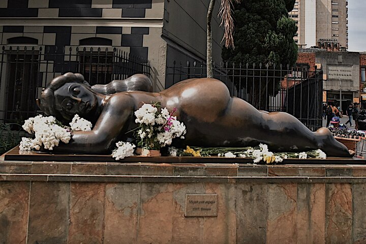 City Tour + Commune 13 Medellin