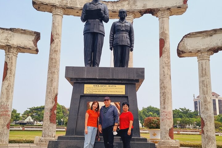 Private Day Tour Surabaya Historiculture