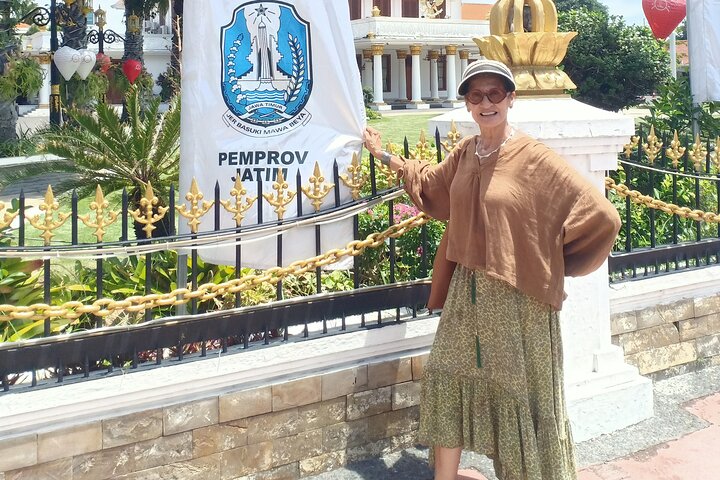 Private Day Tour Surabaya Historiculture