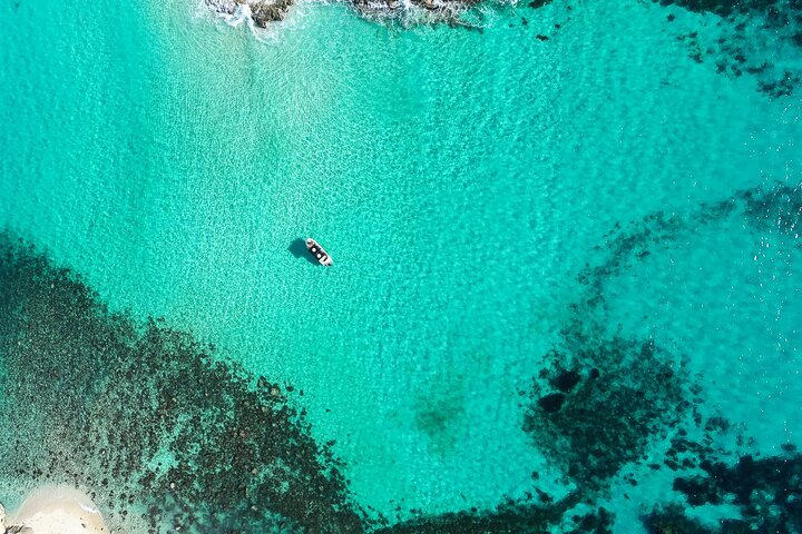 Private Boat Tour: Crystal Lagoon, Blue Lagoon, Comino and Gozo