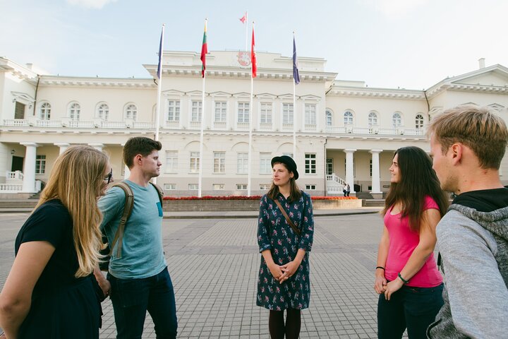 Walking Tour of Vilnius Old Town with snacks