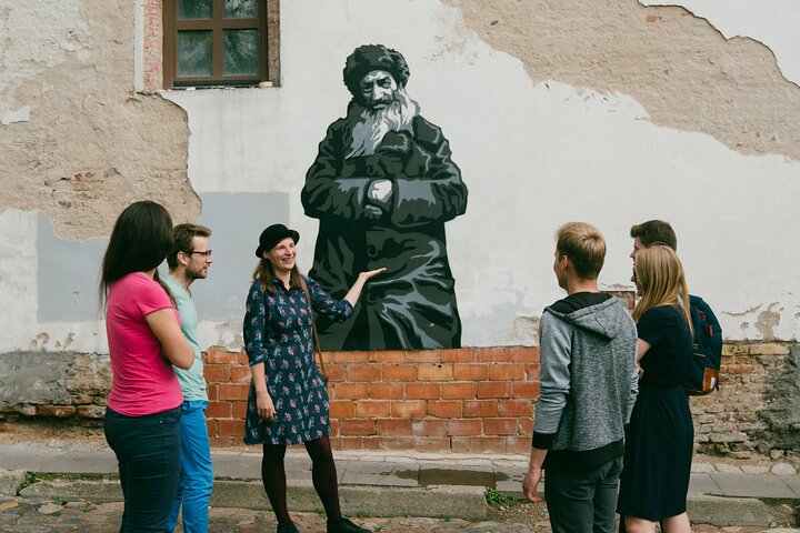 Walking Tour of Vilnius Old Town with snacks
