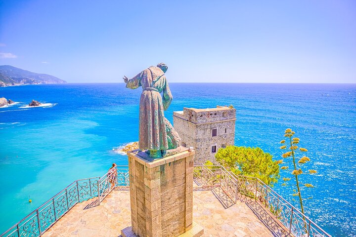 Cinque Terre Day Trip with Transport from Montecatini