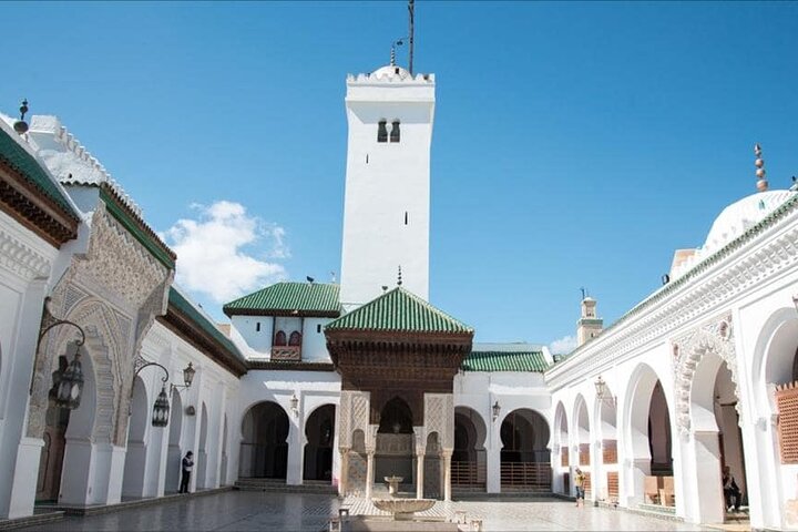 Exclusive Fez Medina Walking Tour with Private Guide