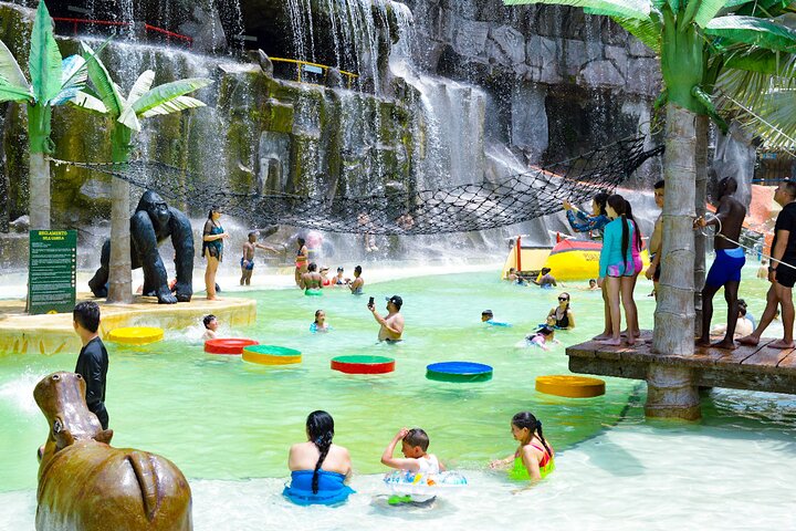 Tour to the Hacienda Nápoles Theme Park