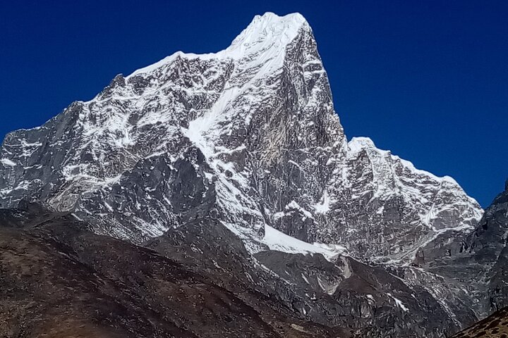 11 Day Everest Base Camp Trek from Lukla
