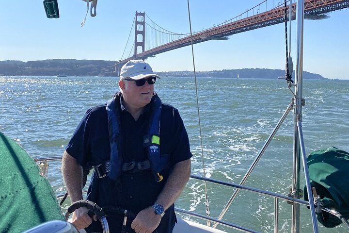 2hr. PRIVATE Sailing Experience on San Francisco Bay (6 Guests)