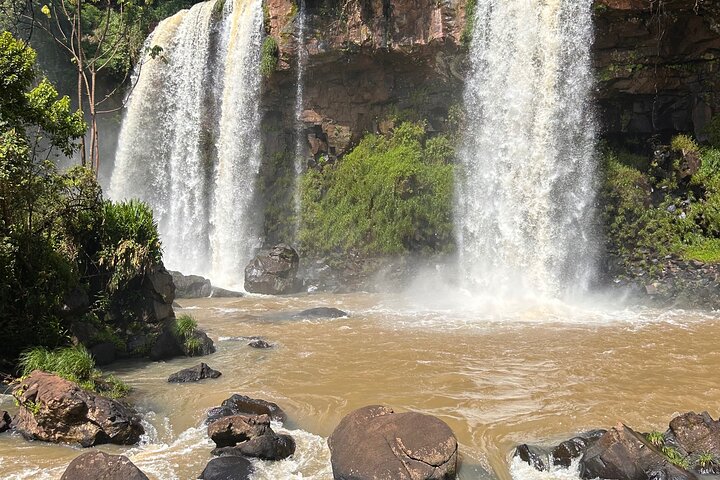 Iguazu Falls : Private day tour both Brazil & Argentina