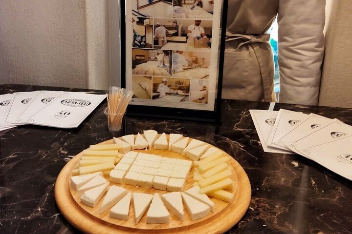 Thessaloniki Food Tour: A Feast of Local Delicacies