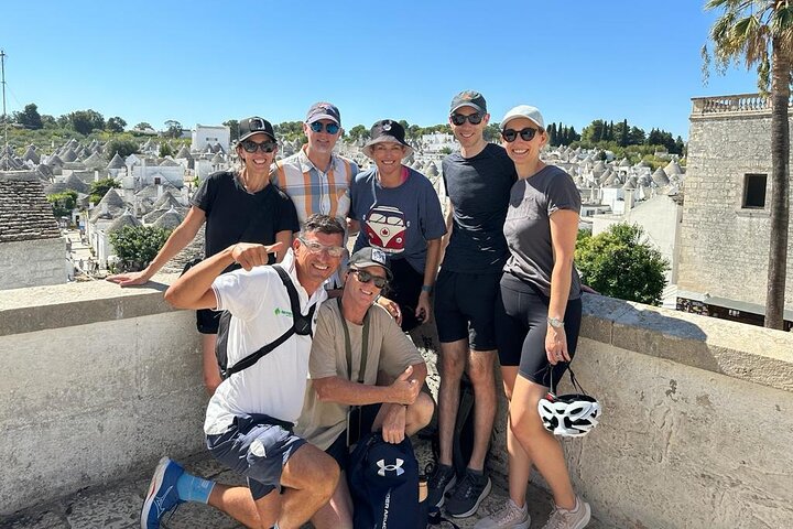 Tour Ebike Trulli Alberobello e Locorotondo