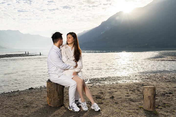 Phototour Private Photoshoot in Interlaken & Lake Brienz and Thun