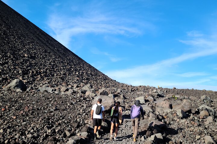 From Managua : León, Sandboarding Cerro Negro + Cathedral UNESCO