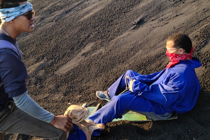 From Managua : León, Sandboarding Cerro Negro + Cathedral UNESCO