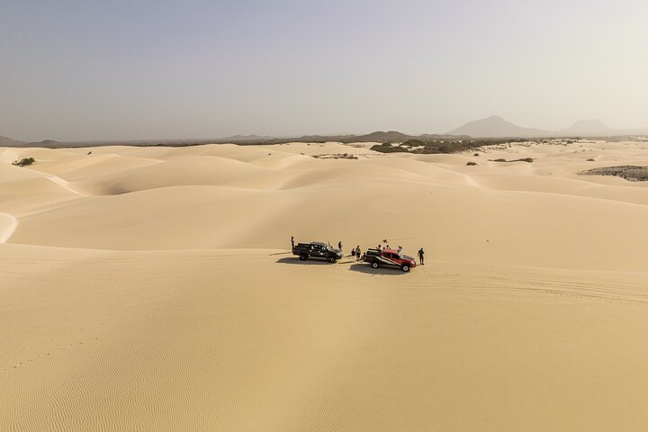 4WD Boa Vista group day tour south and north with sandboarding