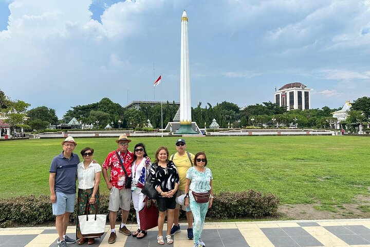 Private Day Tour Surabaya Historiculture
