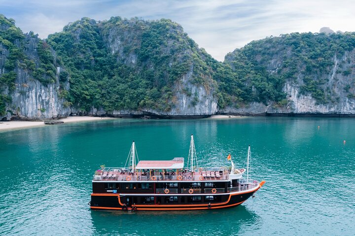 2 Days 1 Night on Lan Ha Bay at Daiichi Boutique Cruise