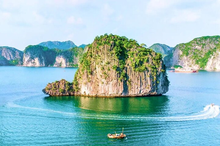 2 Days 1 Night on Lan Ha Bay at Daiichi Boutique Cruise
