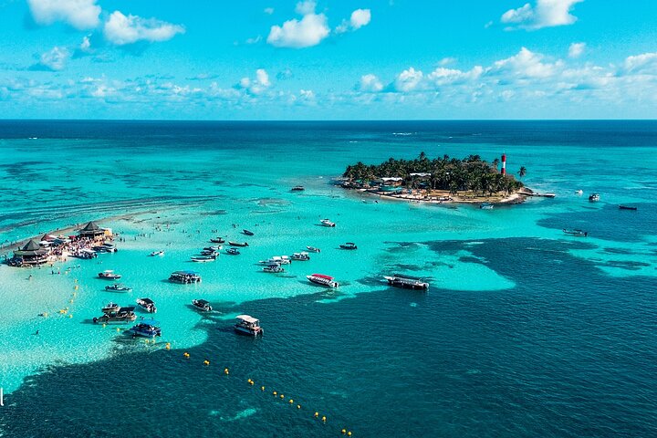 Johnny Kay and Aquarium Natural Full Day semi-private boat