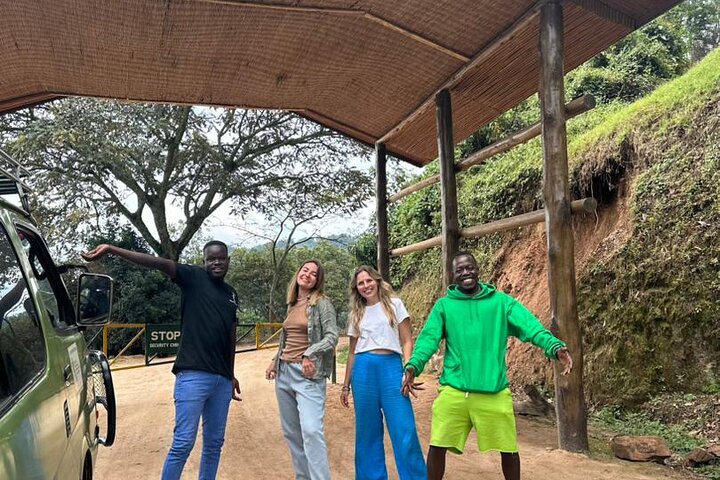 3 Day Private Gorilla and Safari Tour in Uganda