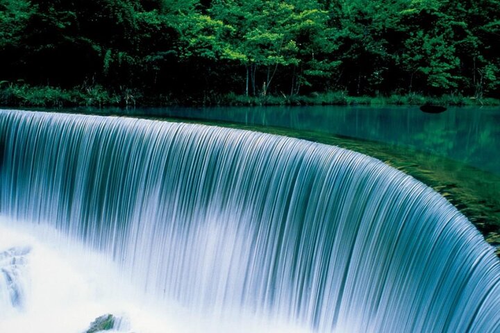 Private tour to Guiyang Huangguoshu waterfall with lunch