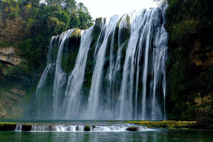Private tour to Guiyang Huangguoshu waterfall with lunch