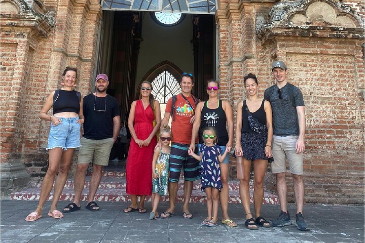Santa Ana Walking Tour: Explore Top Sights & Hidden Gems