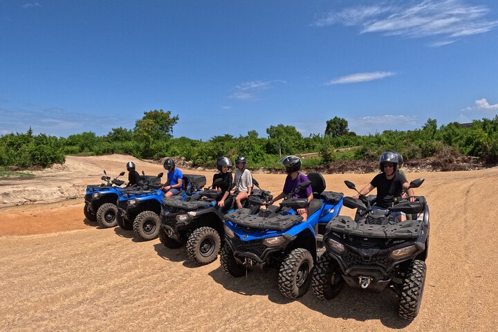 4h Quad Adventures in Zanzibar: Nungwi / Kendwa Transfer inclus