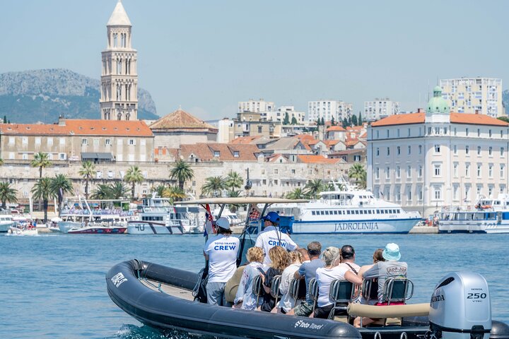 Blue Lagoon & 3 Islands Small-Group Speedboat Tour