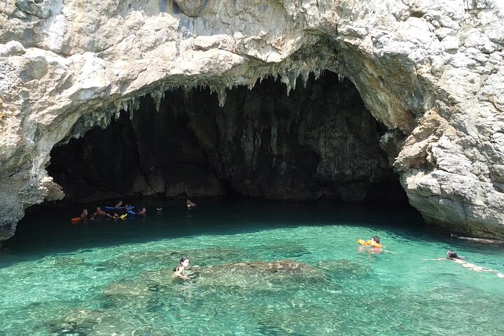 "Riviera di Ulisse" tour from Sperlonga to Gaeta