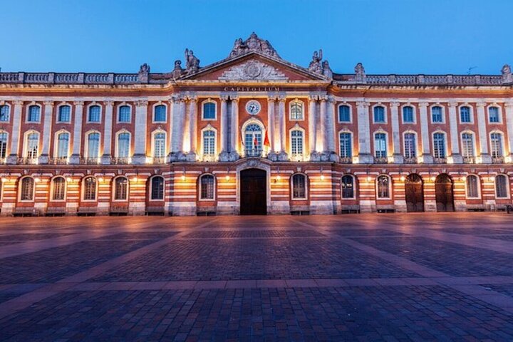 Toulouse Must-see Attractions Walking Tour With A Guide