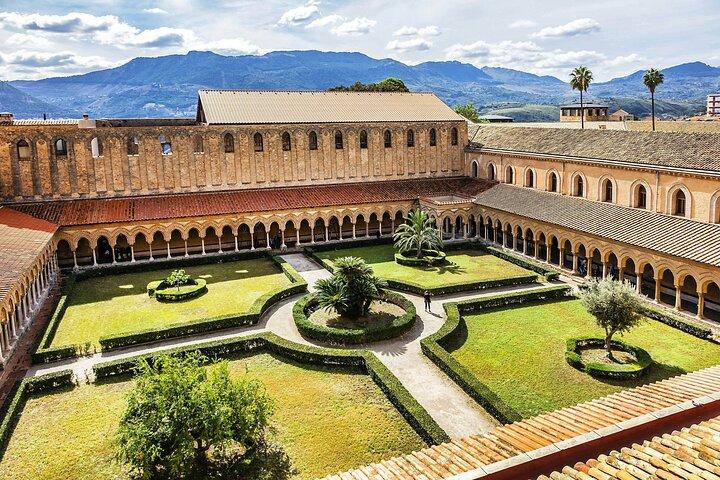 Palermo : Historic Center, Catacombs & Monreale CruiserCar Tour