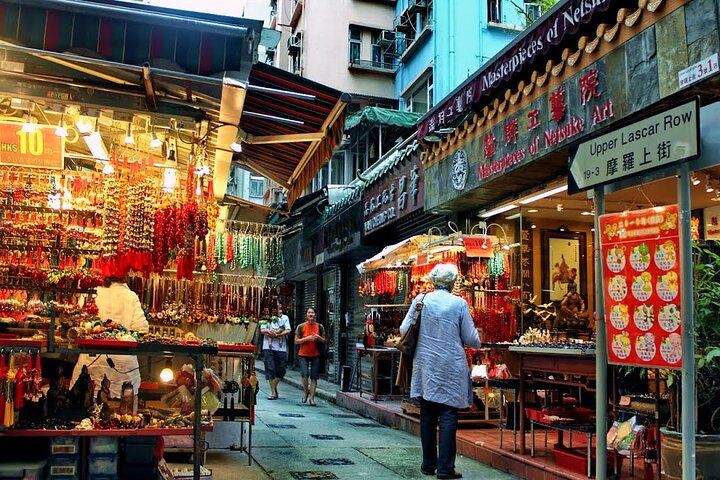 Top-Rated Hong Kong Tour: Peak Tram, Dim Sum & Cultural Sights