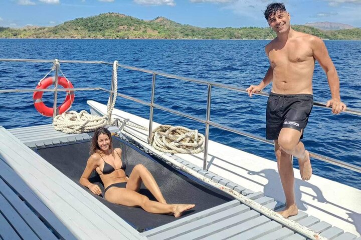 Coron Luxury Trimaran: The Premier Island Tour