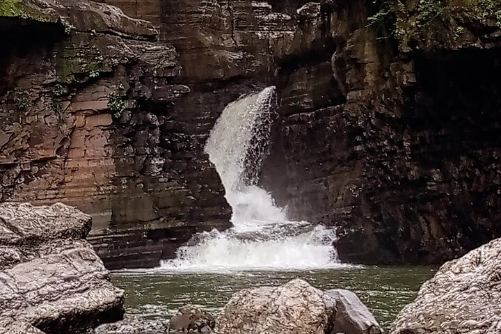 1 Day Tour waterfalls Rout