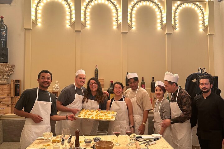 Pasta Cooking Class with Unlimited Wine in Florence