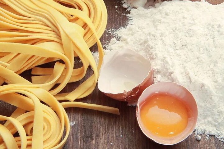 Pasta Cooking Class with Unlimited Wine in Florence