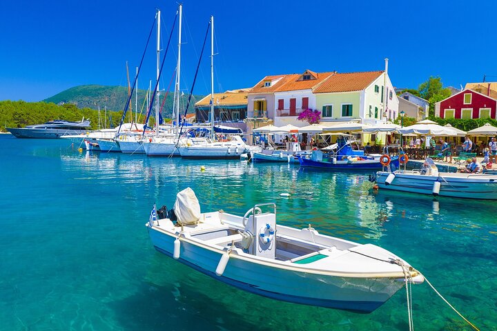 Discover the Highlights of Kefalonia Full-Day Tour