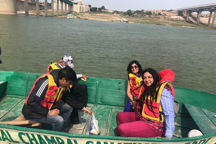 Full-Day Tour to Alligator Eco Park in Morena from Gwalior