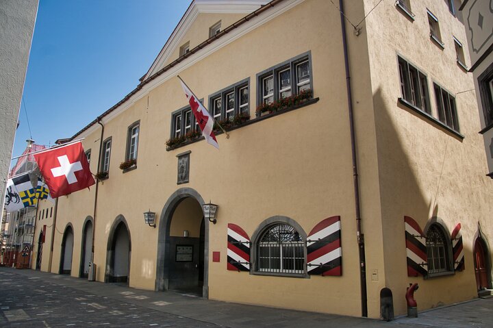 Private fantastic tour through the old town of Chur
