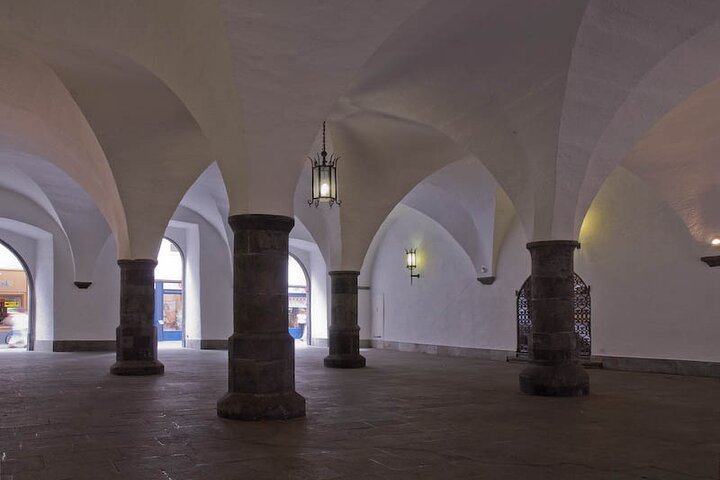 Private fantastic tour through the old town of Chur