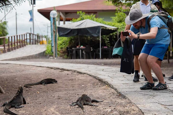 6 Days Galapagos Island Hopping Tour