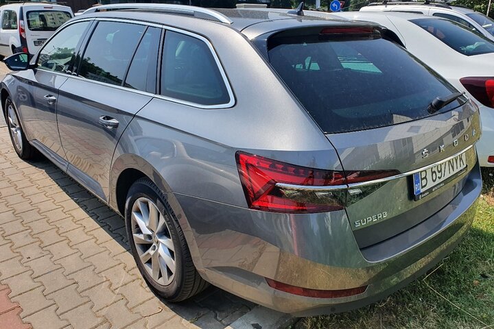 Iasi to Bucharest - Private Transfer - Car and Driver