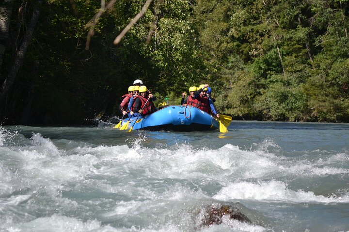 Rafting at the foot of Mont Blanc in Chamonix