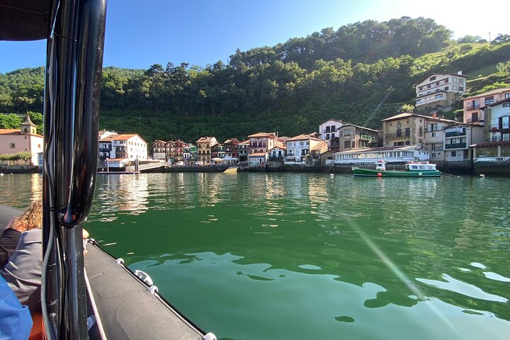 Boat trip to the Spanish coves
