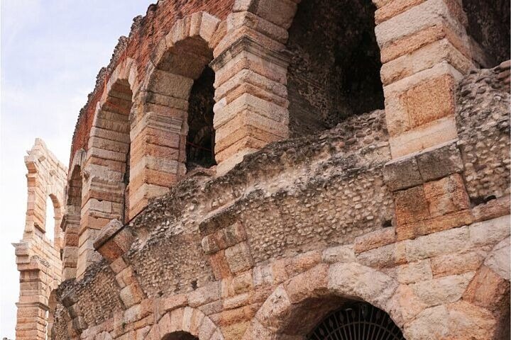 Verona Highlights & Hidden Gems Walking Tour