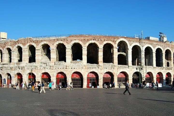 Verona Highlights & Hidden Gems Walking Tour